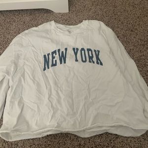 Brandy Melville New York long sleeve